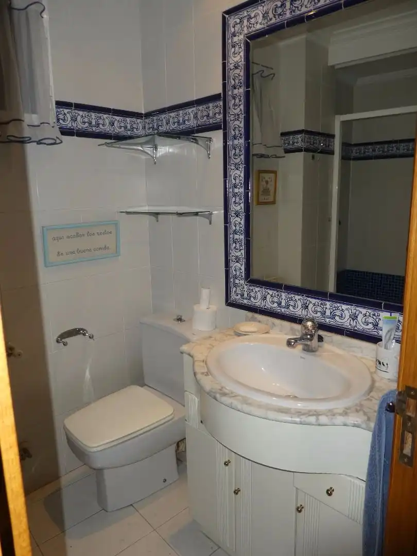 Badezimmer von Wohnung zum Verkauf in Eibar mit Abstellraum und Balkon