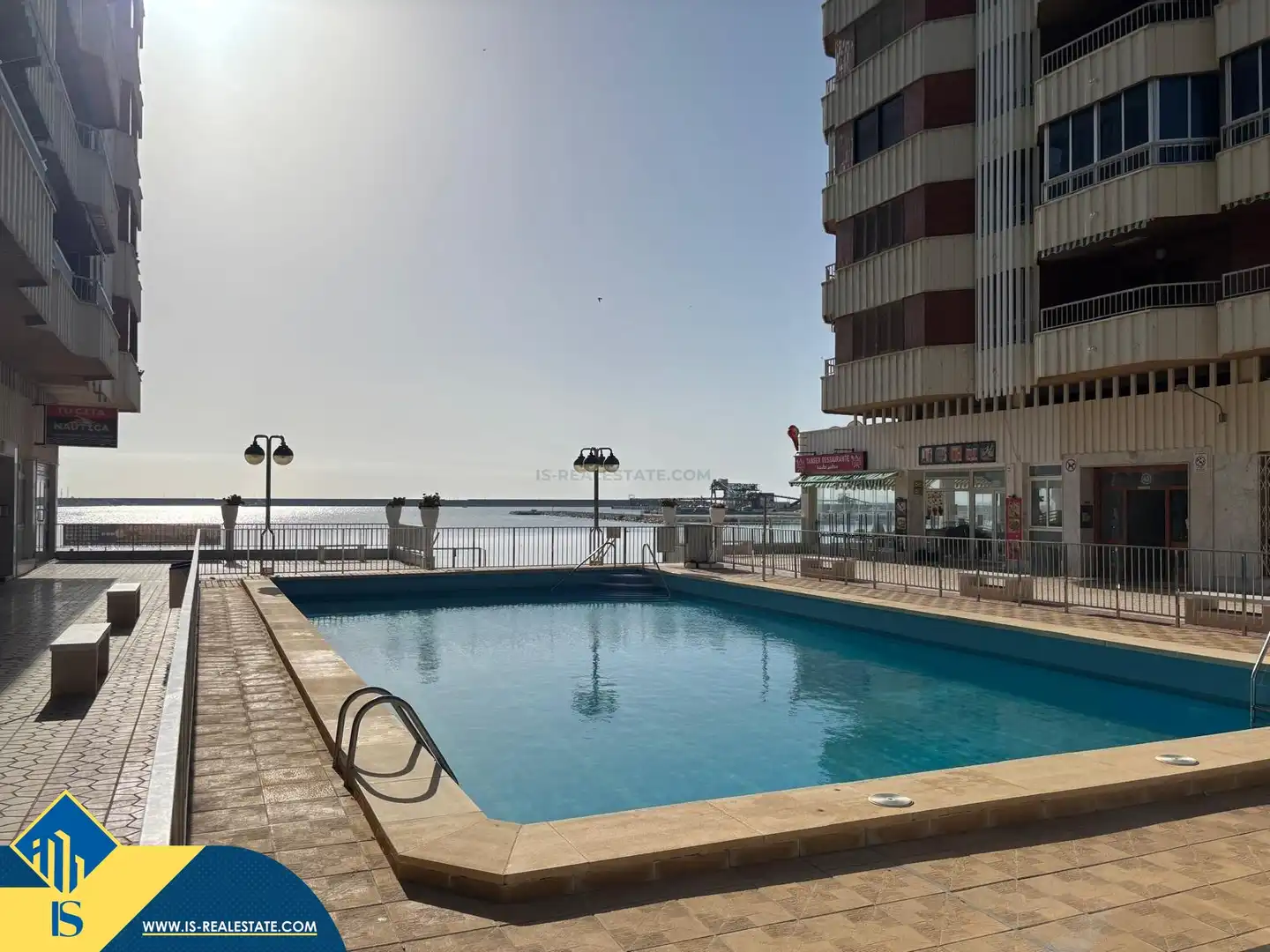 Flat with pool for sale in Playa del Acequión, Náufragos y Rocío del Mar
