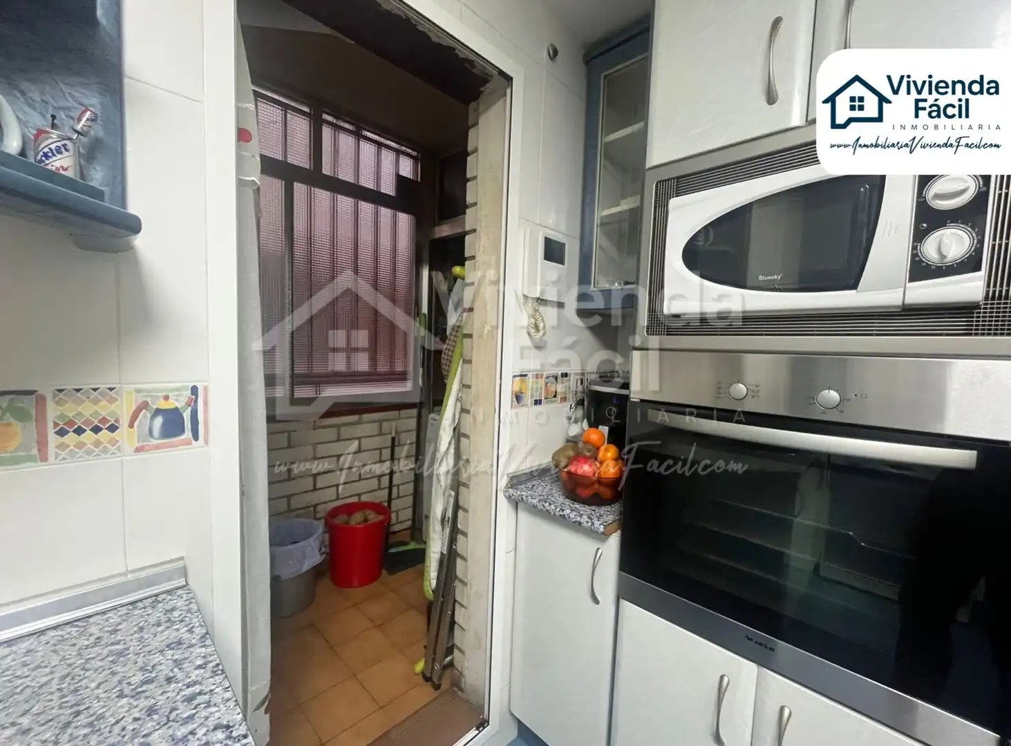 Kitchen of Flat for sale in Alcobendas  with Air Conditioner, Heating and Parquet flooring