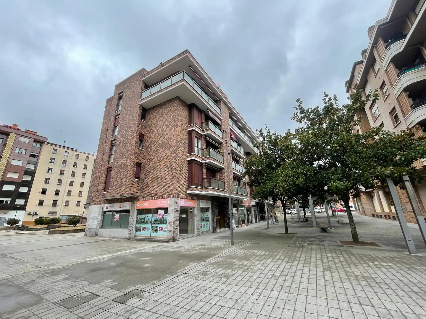 Vista exterior de Dúplex en venta en Amorebieta-Etxano con Terraza