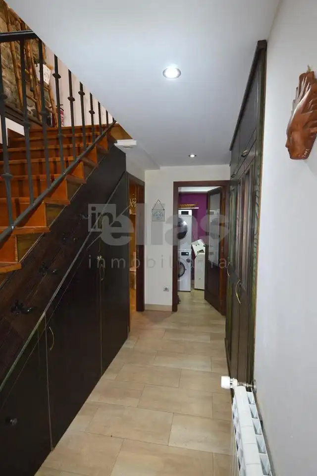 Casa o xalet en venda en Vimianzo amb Calefacció, Jardí privat i Terrassa