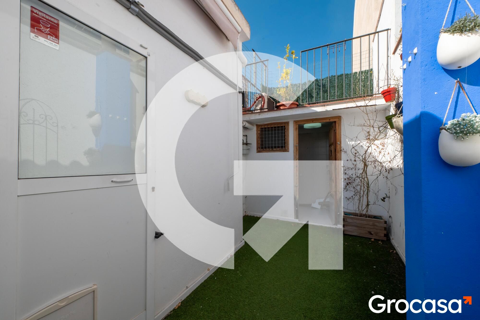 Garden of House or chalet for sale in Mataró  with Heating, Terrace and Oven