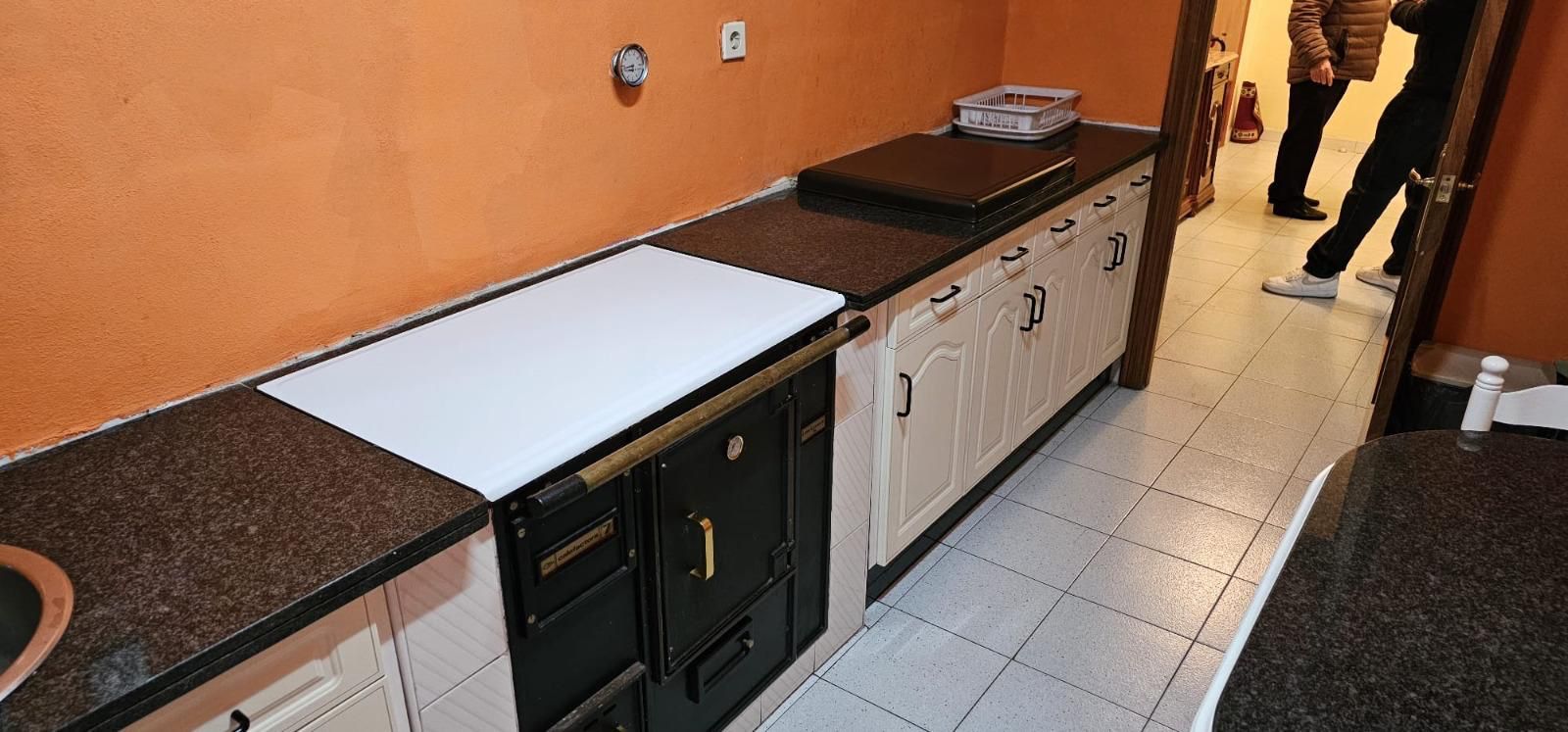 Cuina de Pis en venda en Mieres (Asturias) amb Calefacció, Parquet i Traster