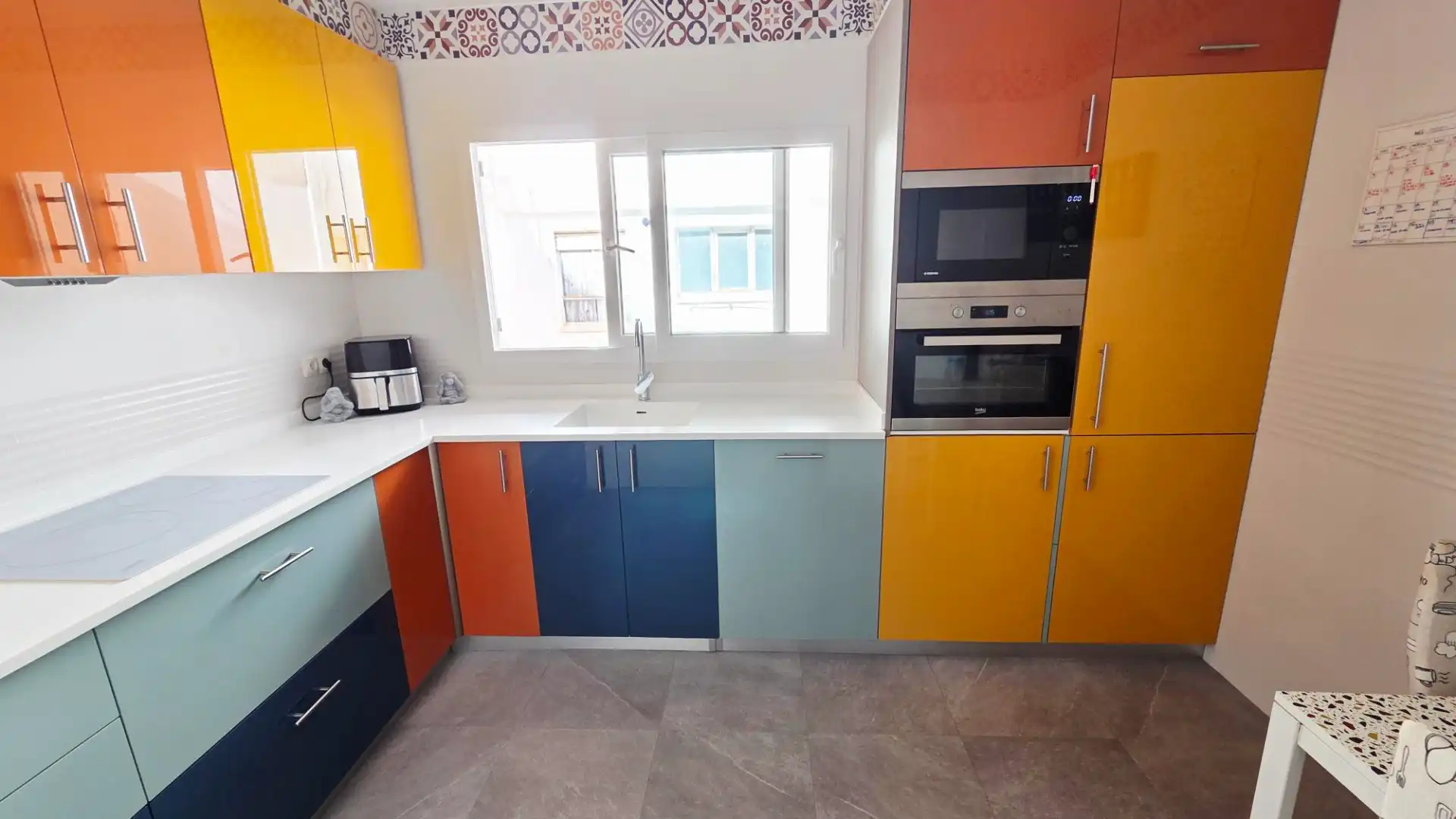 Piso con terraza en venta en Carrer de Pintor Stolz, imagen 2