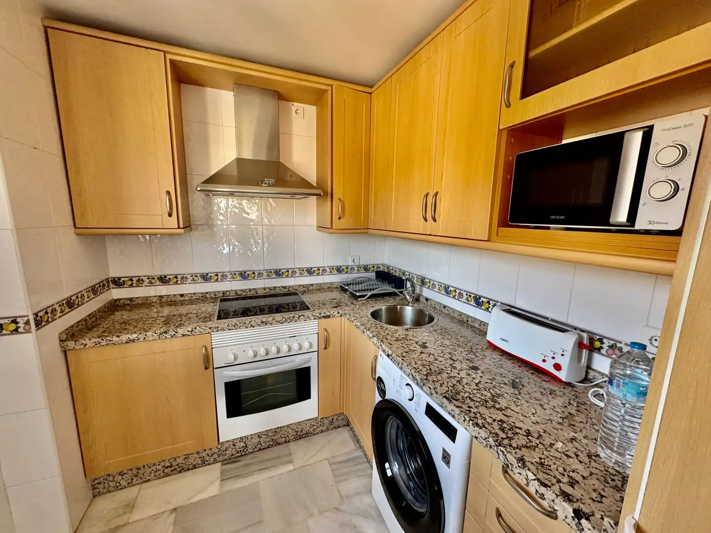 Cocina de Apartamento en venta en Fuengirola con Aire acondicionado, Terraza y Amueblado