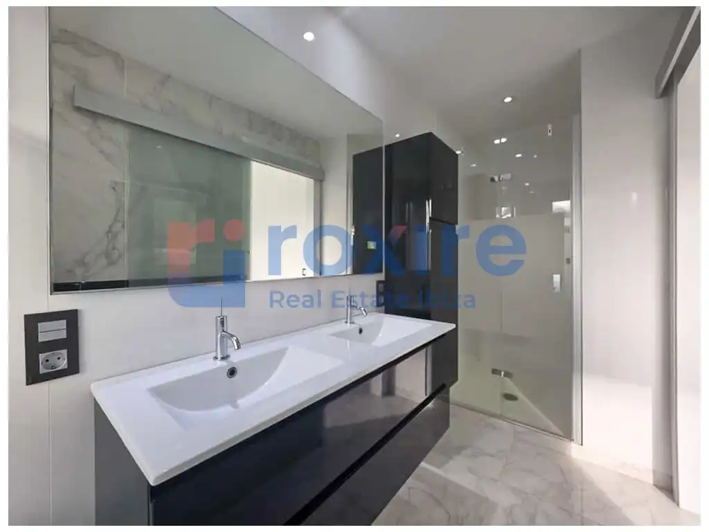 Baño de Planta baja en venta en Sant Josep de sa Talaia con Aire acondicionado, Jardín privado y Terraza