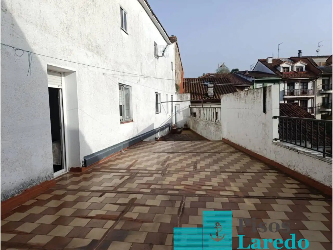 Terrassa de Edifici en venda en Ampuero