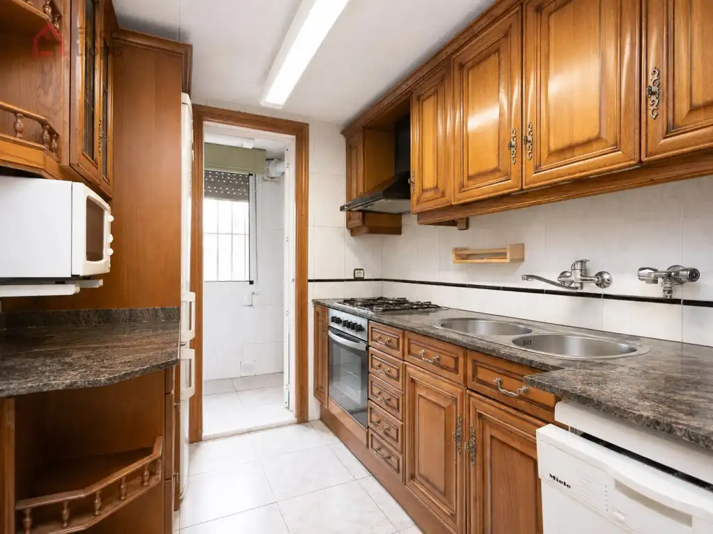 Kitchen of Flat for sale in Barcelona  with Terrace