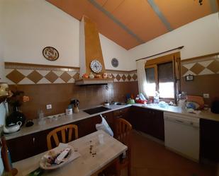 Cuina de Casa o xalet en venda en Acedera amb Aire condicionat, Terrassa i Piscina