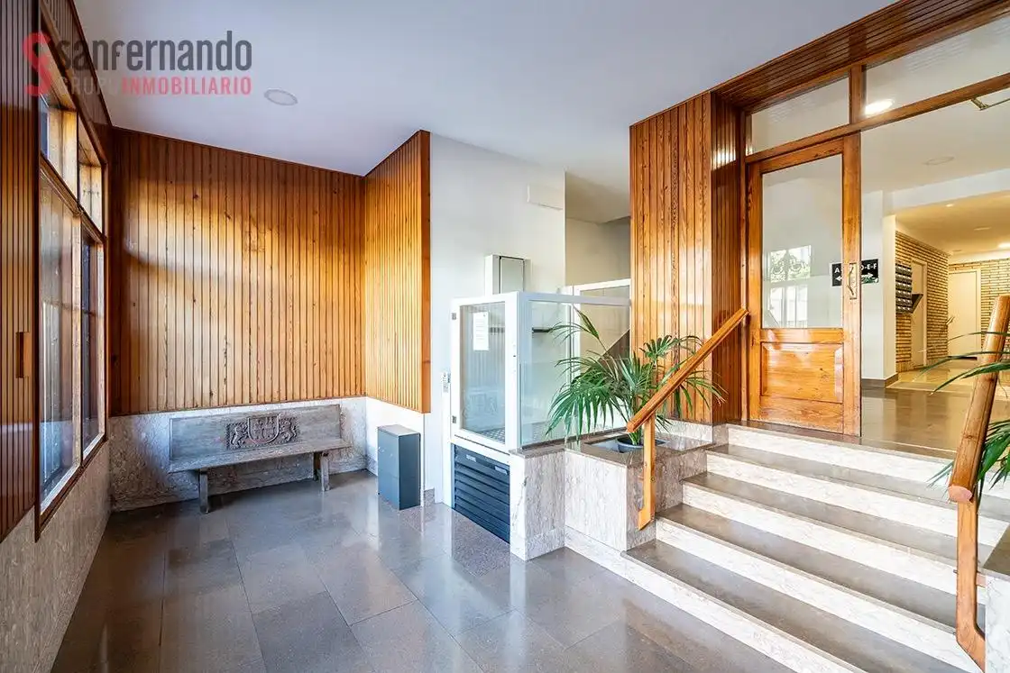 Piso en venta en Torrelavega  con Calefacción y Balcón