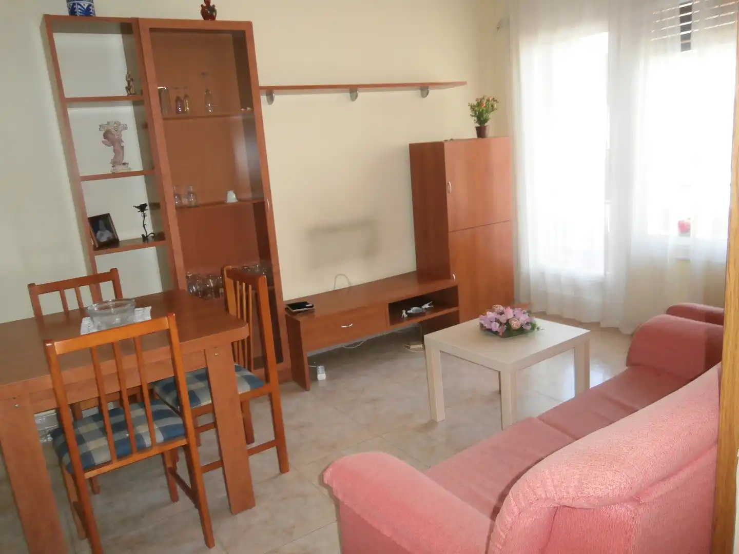 Wohnzimmer von Wohnung zum Verkauf in Vilassar de Dalt mit Heizung, Ofen und Balkon