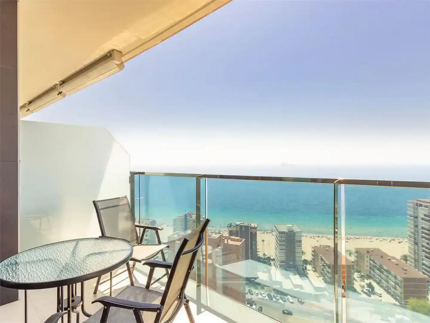 Terraza de Apartamento de alquiler en Polop con Aire acondicionado, Parquet y Piscina