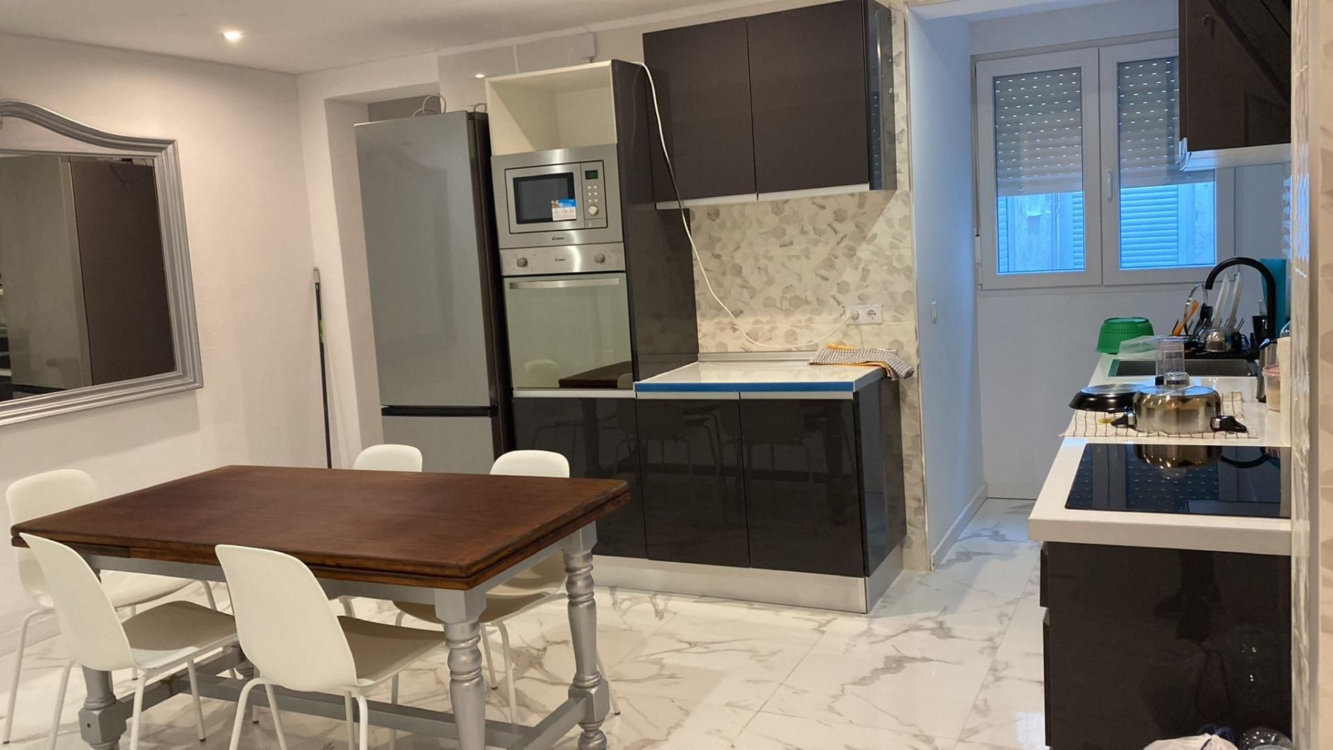Cuina de Apartament en venda en Elche / Elx amb Balcó