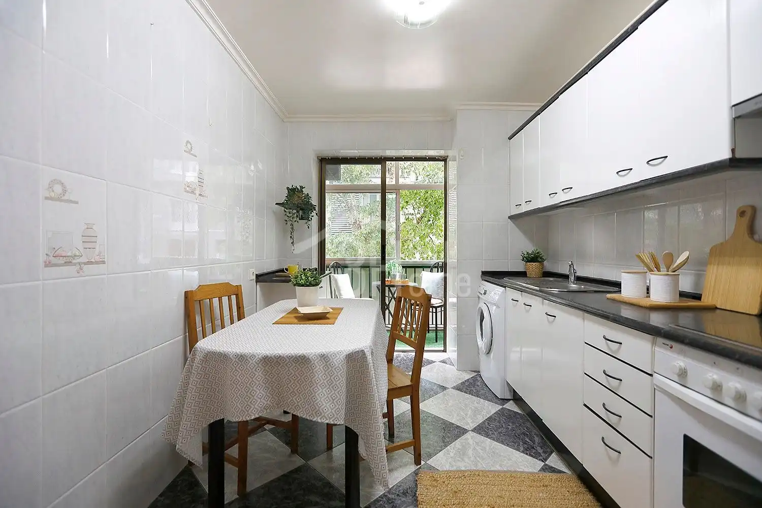Cocina de Piso en venta en Irun  con Calefacción y Trastero