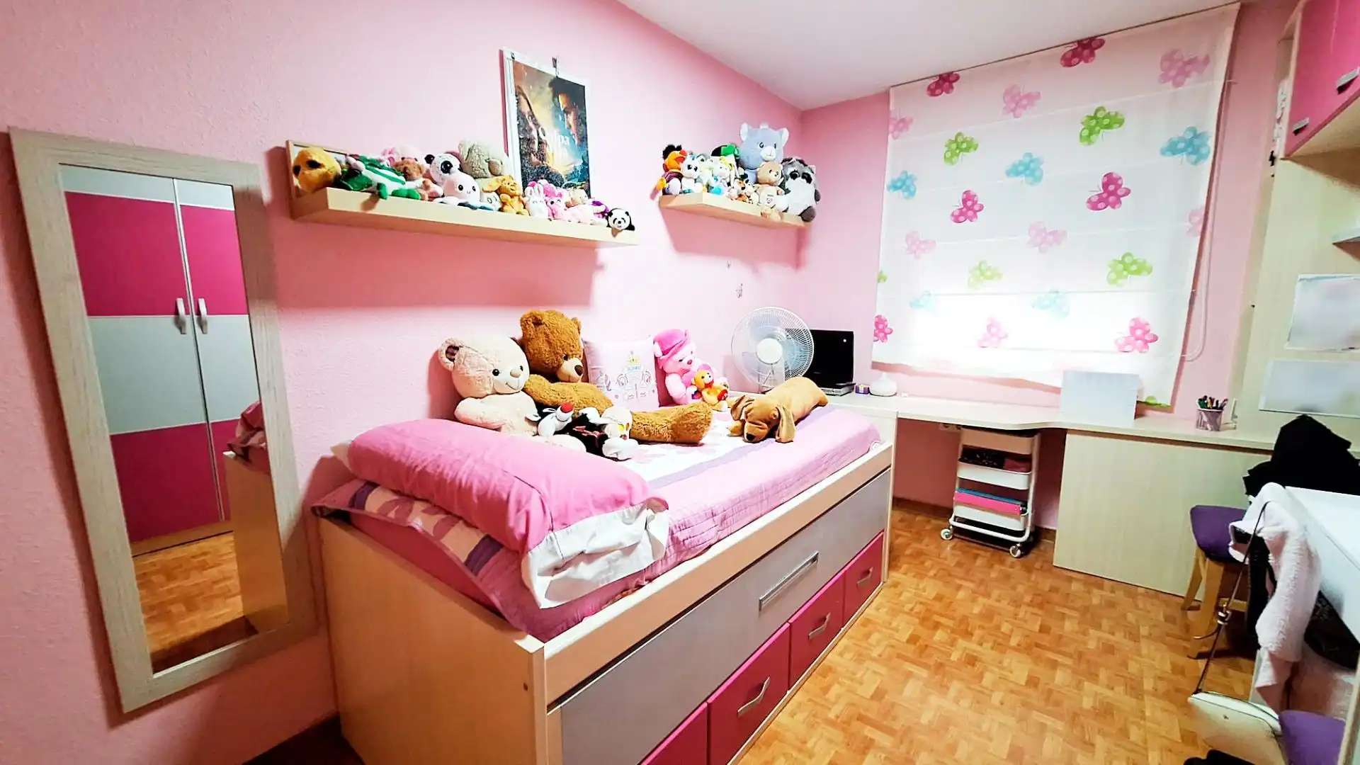 Bedroom of Flat for sale in Córdoba  with Air Conditioner and Heating