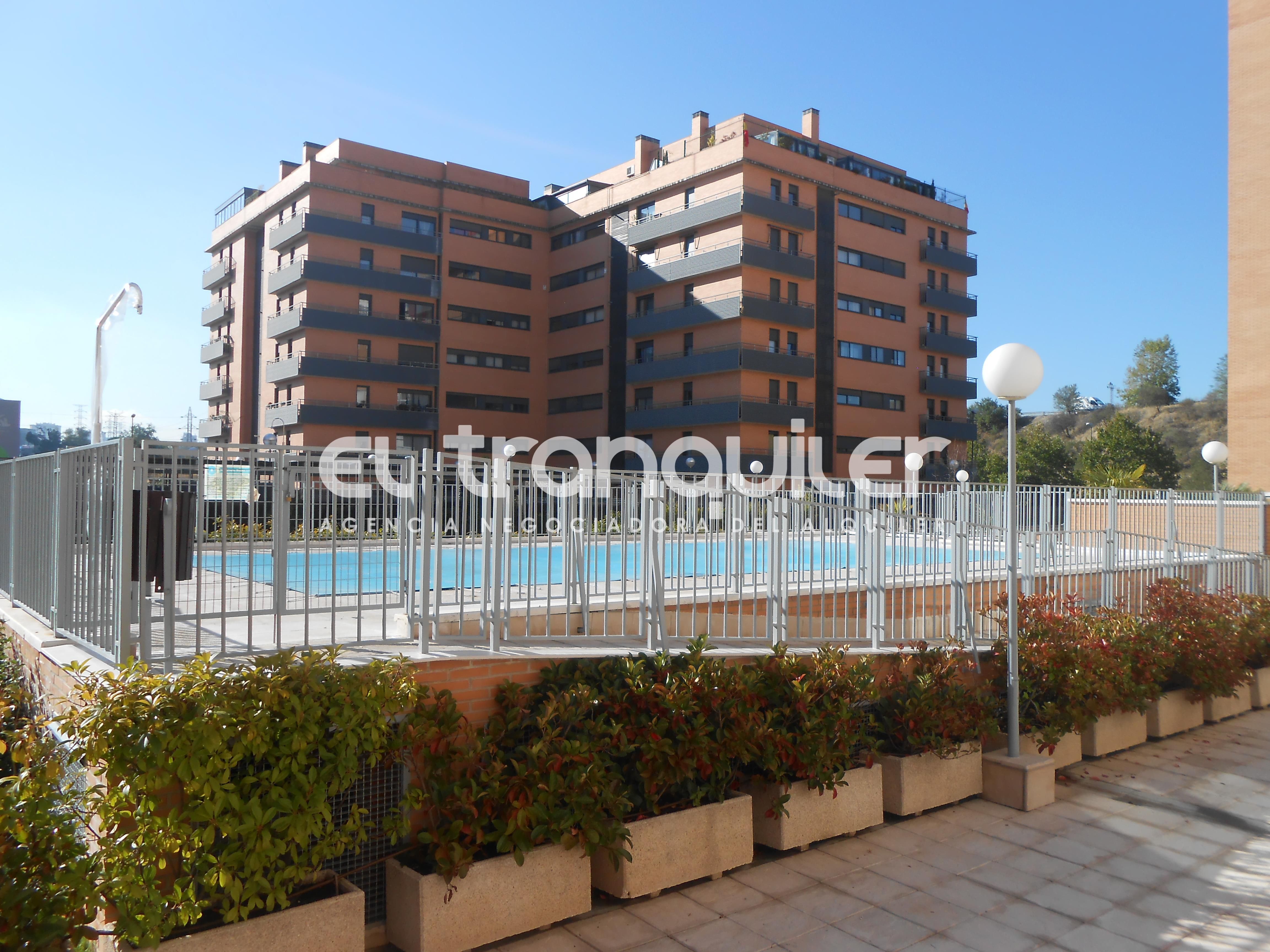 Flat for sale in  Madrid Capital  with Parquet flooring, Storage room and Swimming Pool