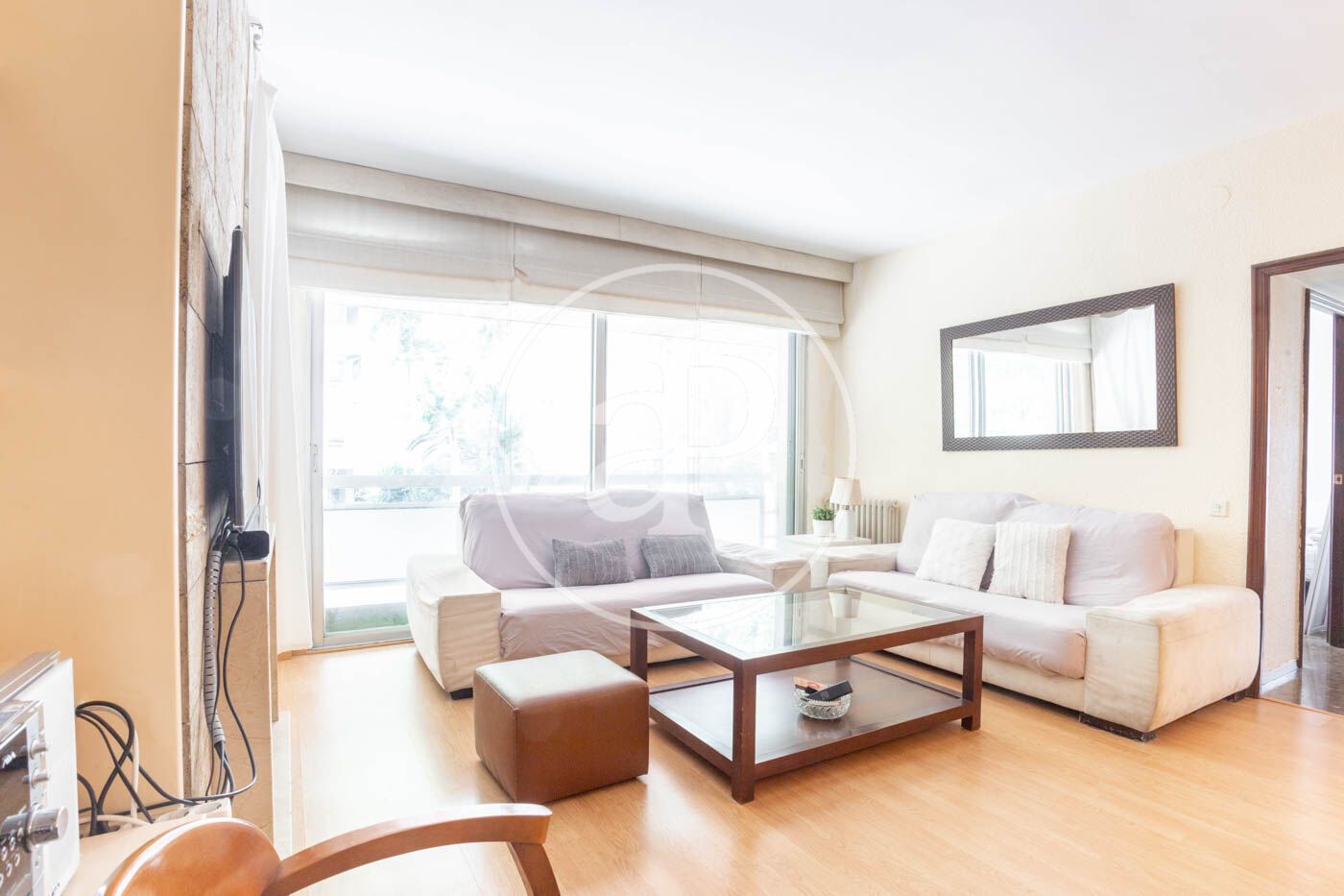 Exterior view of Flat for sale in  Barcelona Capital  with Air Conditioner and Heating