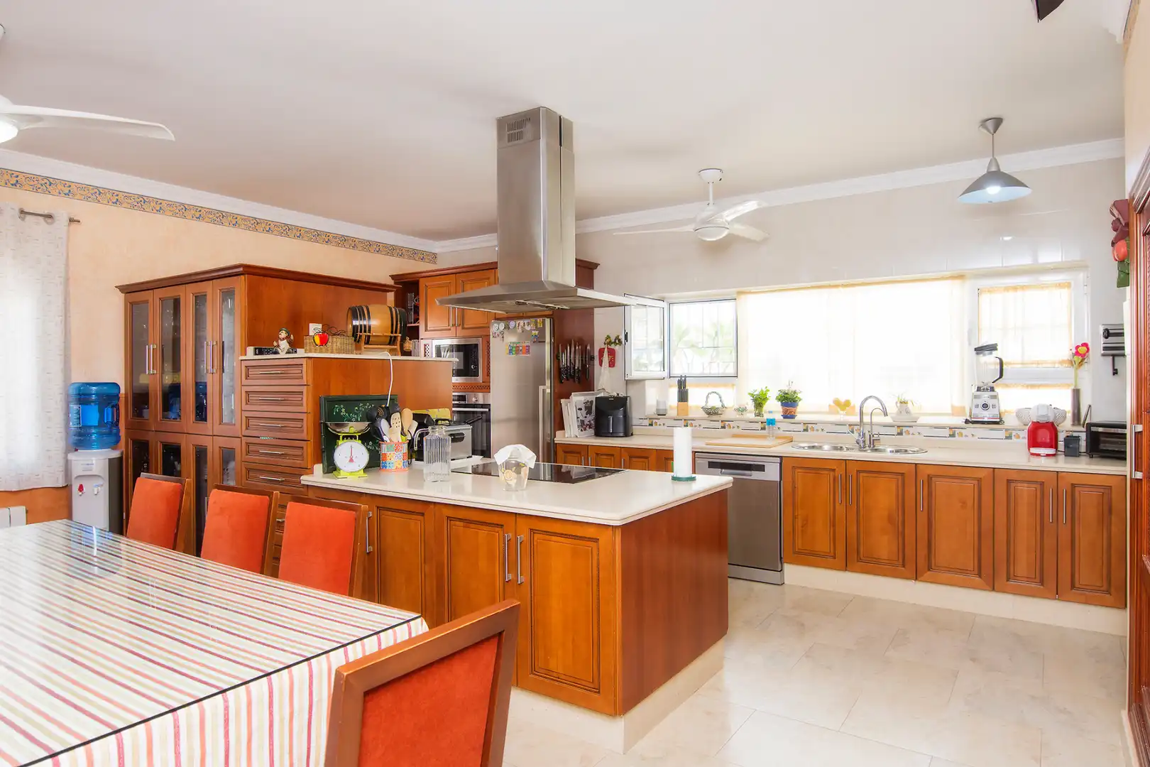 Cocina de Casa o chalet en venta en Carboneras con Aire acondicionado, Calefacción y Jardín privado