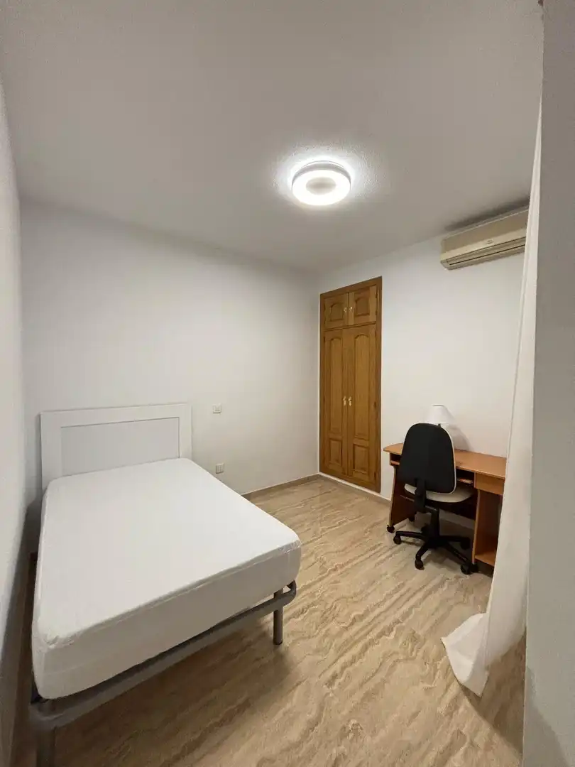 Schlafzimmer von Wohnung zur Miete in Valdepeñas