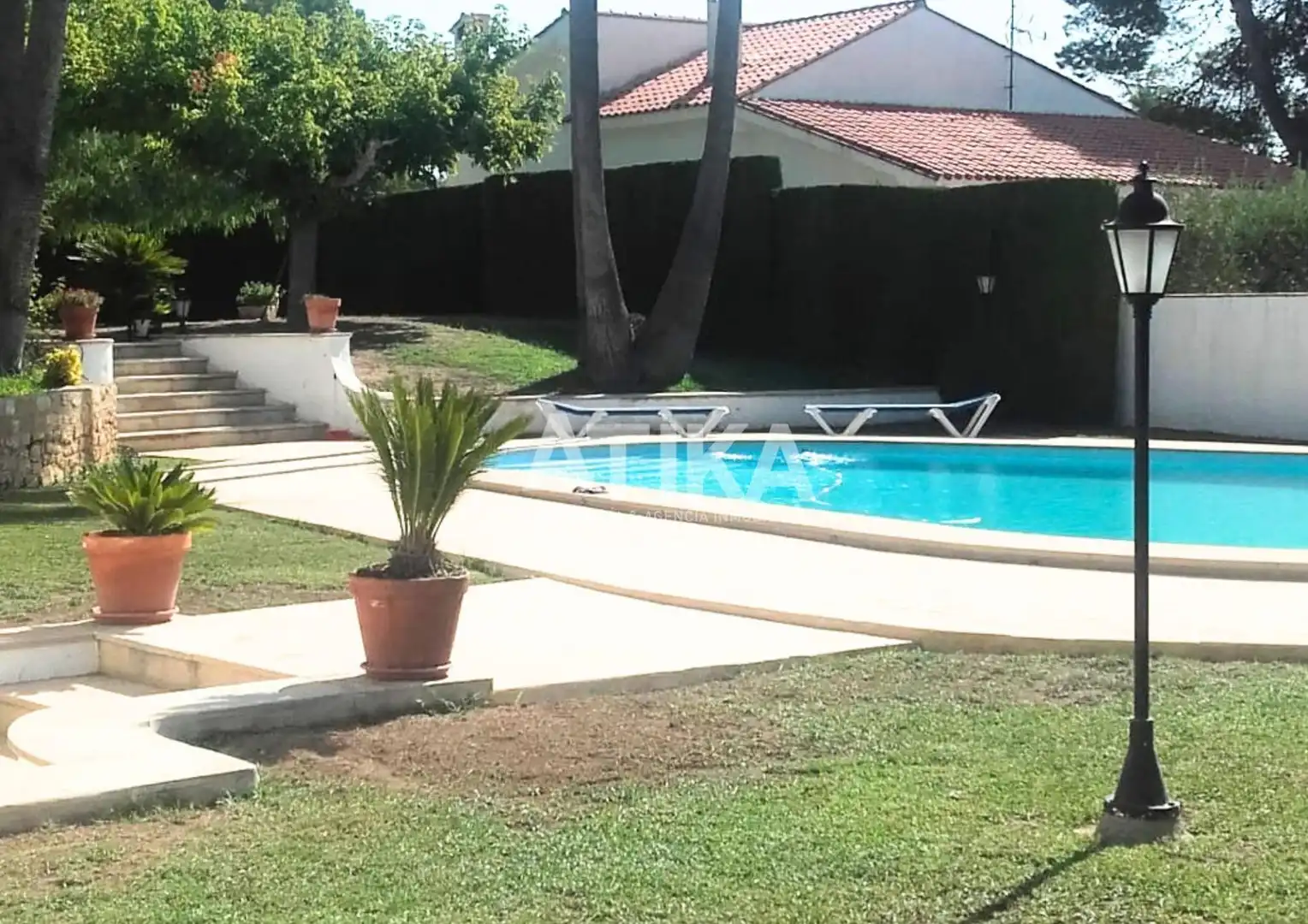 Piscina de Casa o xalet en venda en Ontinyent amb Aire condicionat, Calefacció i Jardí privat