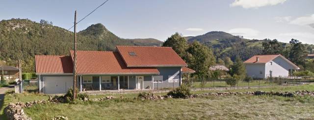 Casa-chalet en Venta en  AES, 17 en Puente Viesgo