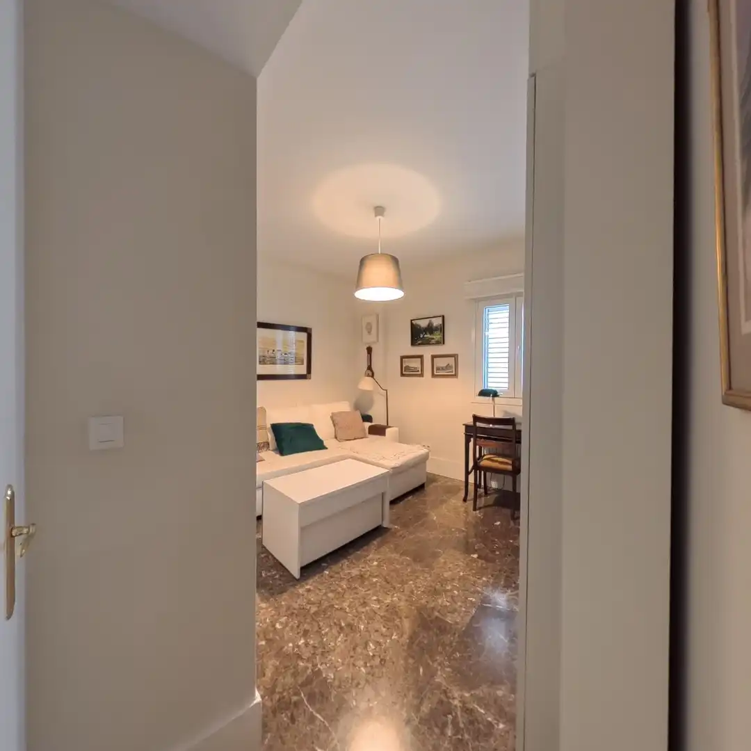 Habitación de Piso en venta en Sevilla con Aire acondicionado, Calefacción y Trastero