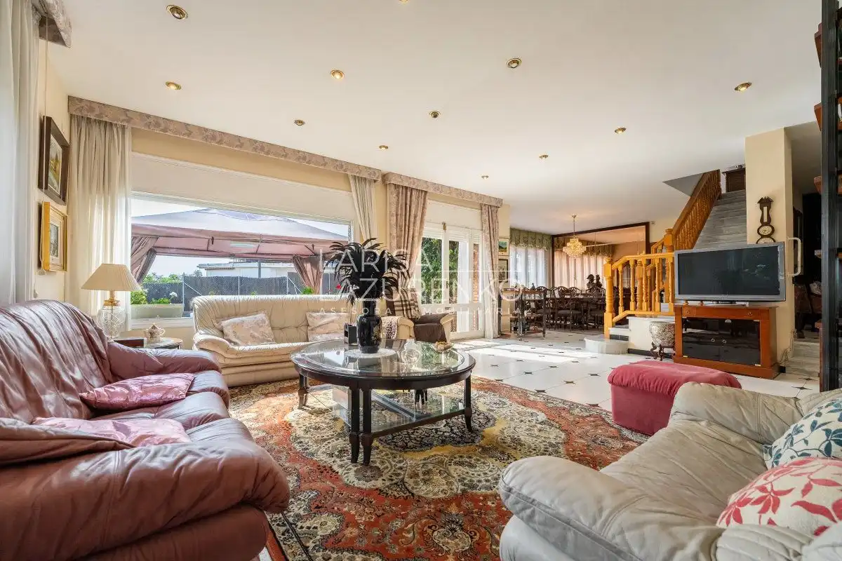 Sala d'estar de Casa o xalet en venda en Tarragona amb Aire condicionat, Calefacció i Jardí privat