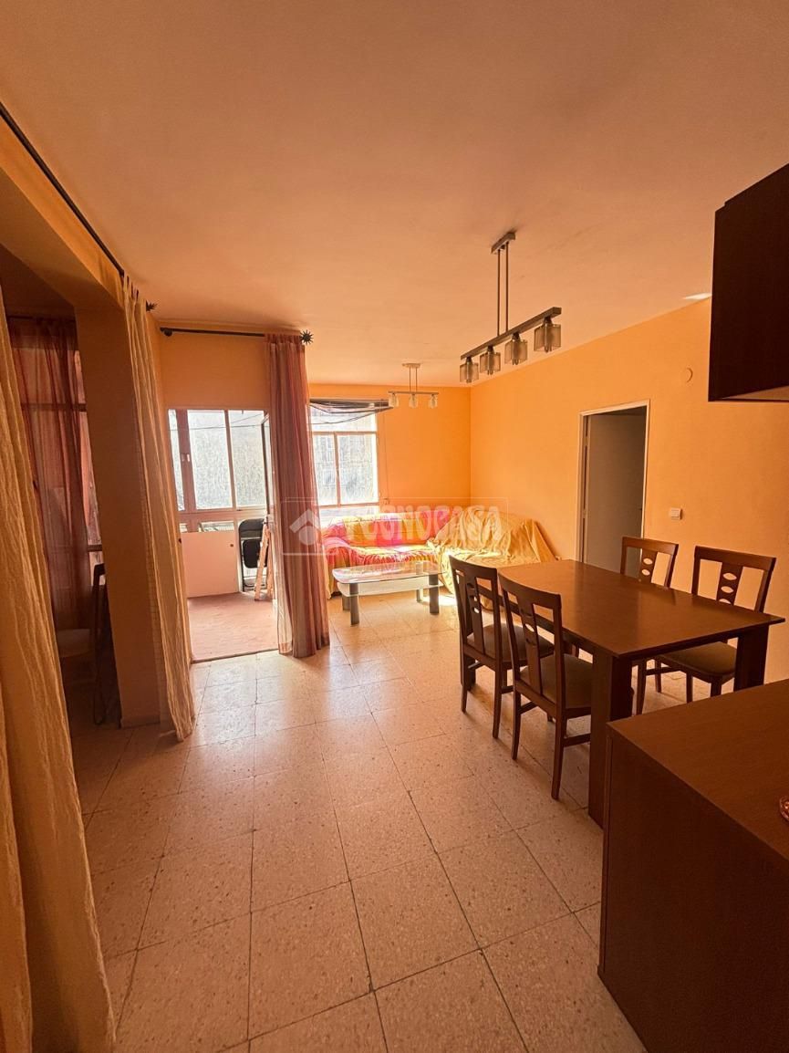Living room of Flat for sale in  Granada Capital