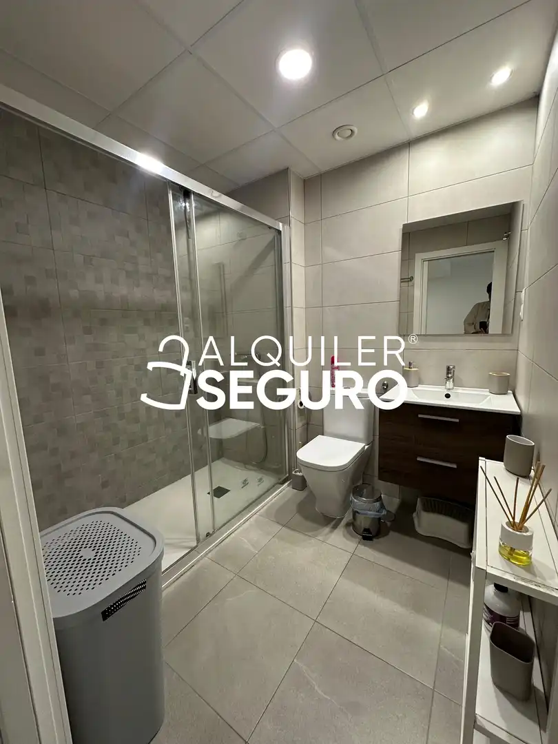 Badezimmer von Wohnung zur Miete in Centro