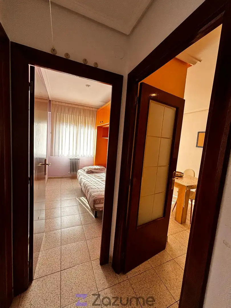 Schlafzimmer von Wohnung zur Miete in  Logroño mit Heizung, Abstellraum und Möbliert