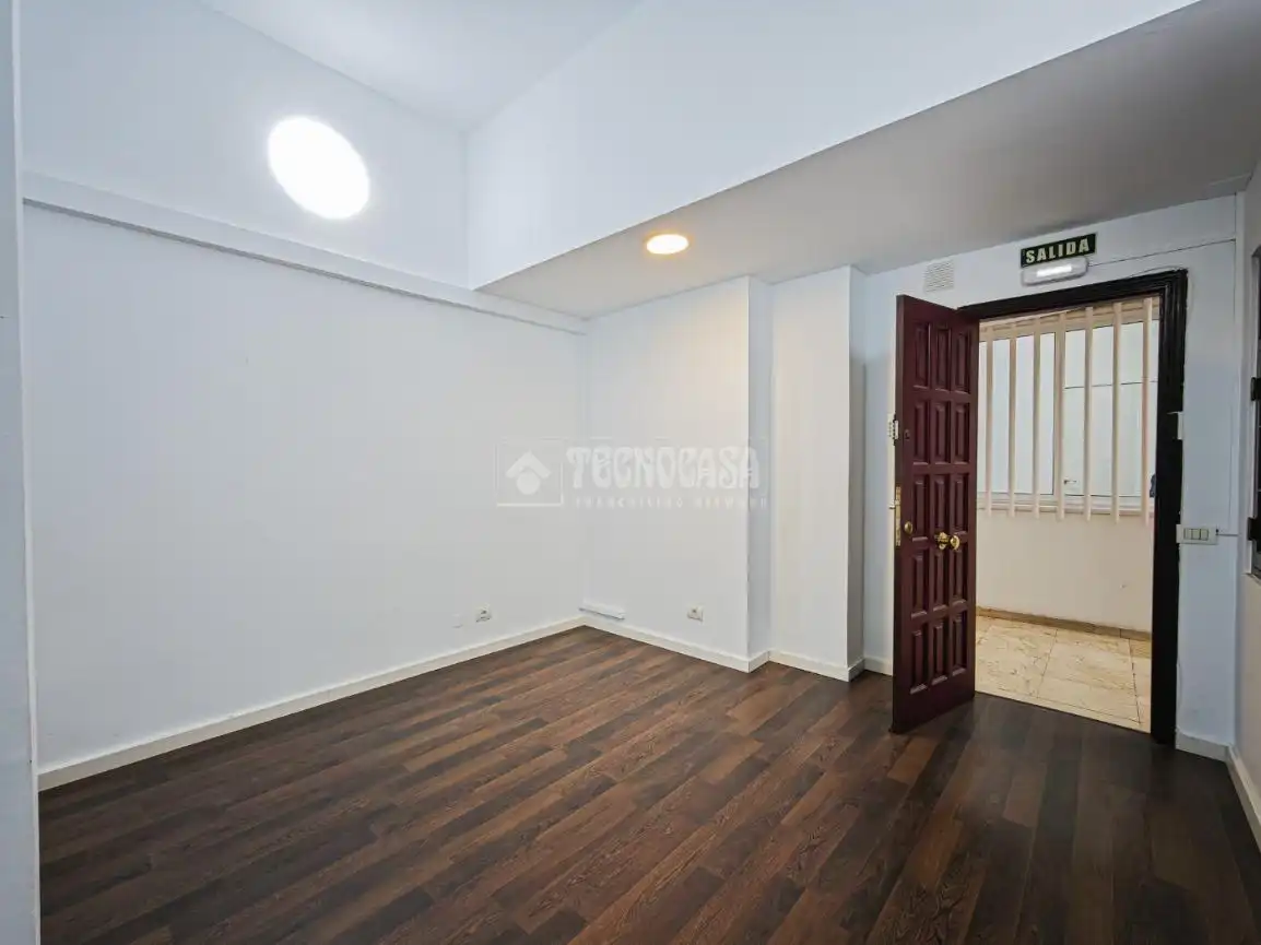 Bedroom of Commercial properties for sale in Arona  with Furnished