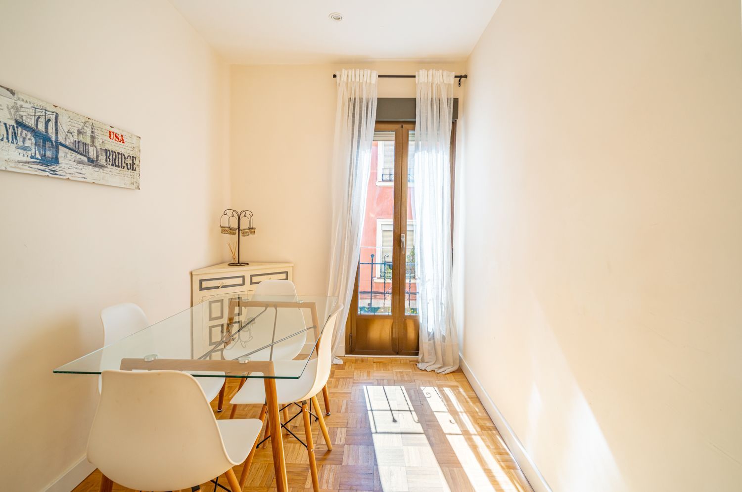 Dining room of Flat for sale in  Madrid Capital  with Air Conditioner, Heating and Furnished