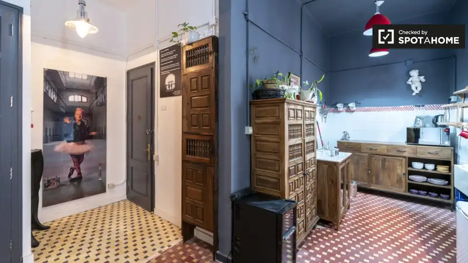 Flat with terrace to rent in Ciutat Vella, imagen 12