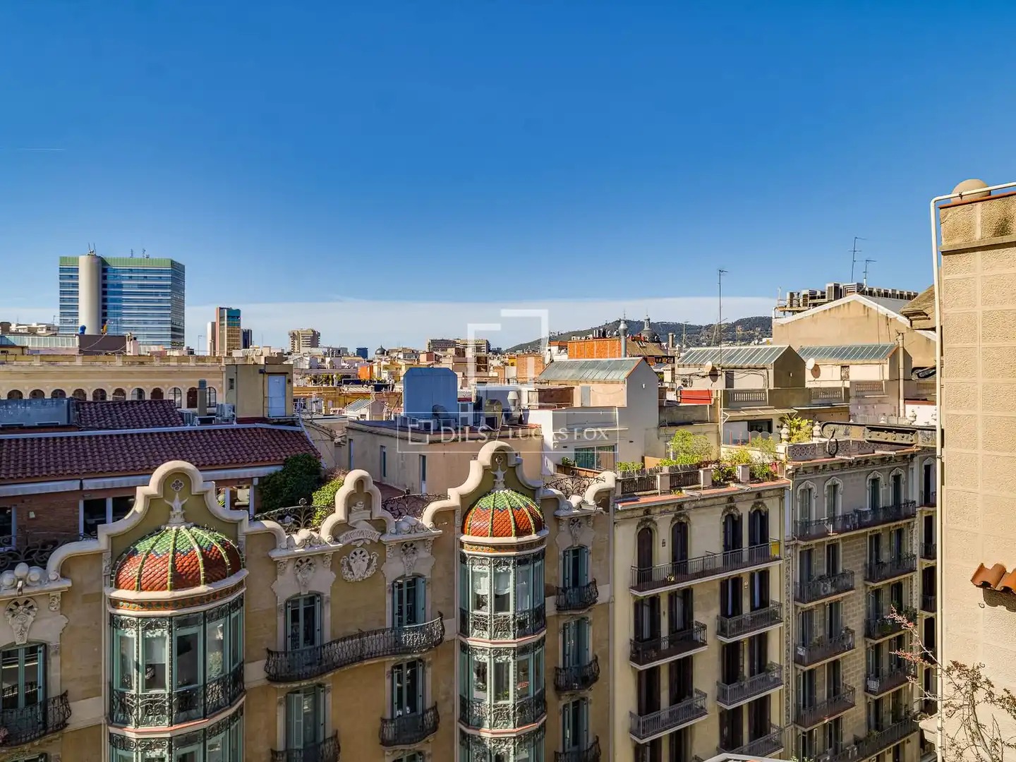 Vista exterior de Piso en venta en Barcelona con Aire acondicionado, Calefacción y Terraza