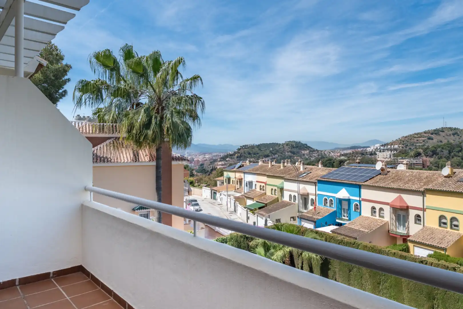 Terrassa de Casa adosada en venda en Málaga amb Aire condicionat, Traster i Piscina