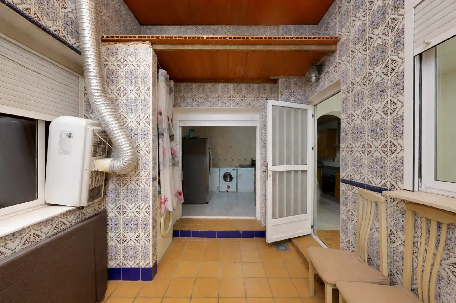 Cuina de Casa adosada en venda en Cartagena amb Aire condicionat i Jardí privat