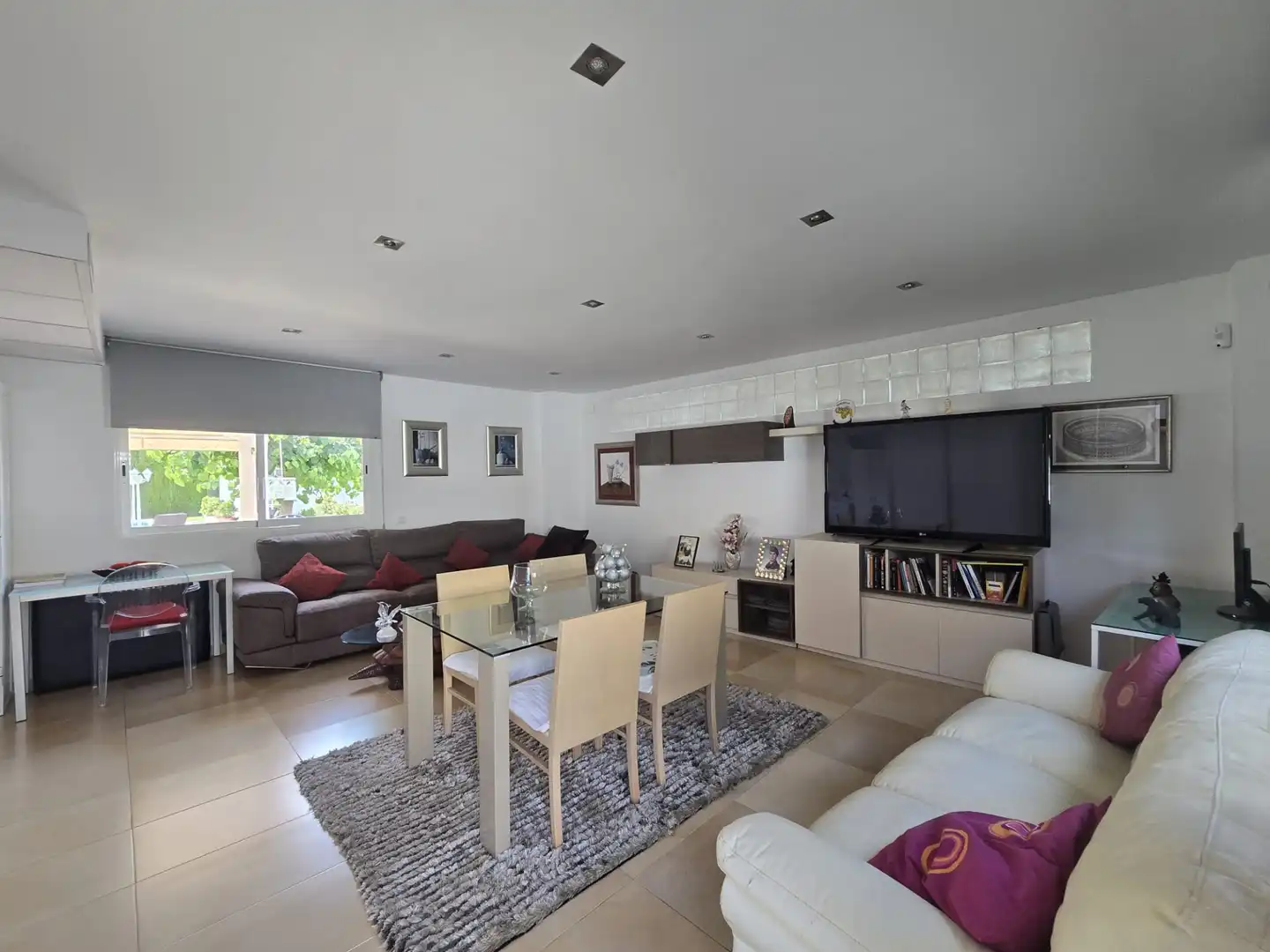 Sala d'estar de Casa o xalet en venda en Castellón de la Plana / Castelló de la Plana amb Aire condicionat, Calefacció i Jardí privat