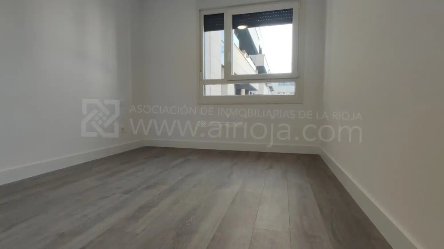 Bedroom of Flat for sale in  Logroño  with Air Conditioner, Heating and Private garden