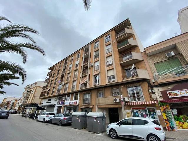 Piso en Venta en Calle SOCUELLAMOS en Tomelloso