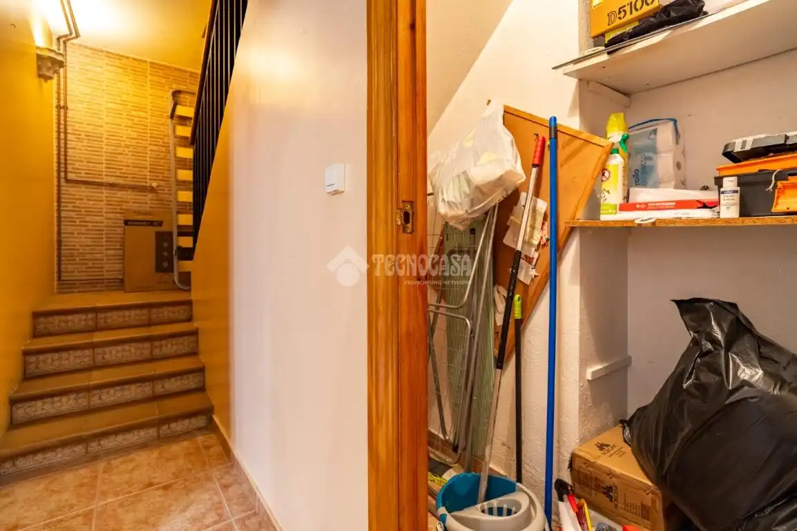 Casa adosada en venta en Granada con Aire acondicionado