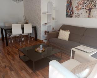 Living room of Flat to rent in  Zaragoza Capital  with Heating, Parquet flooring and Terrace