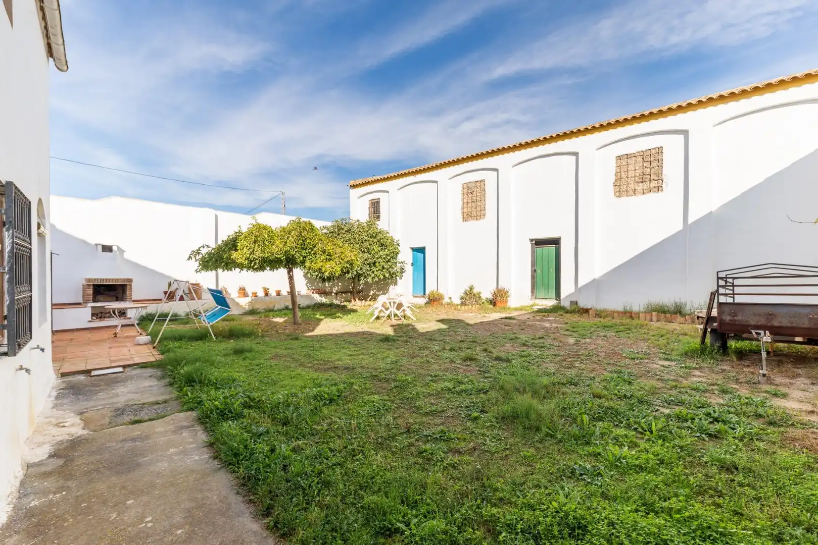 Vista exterior de Finca rústica en venda en Pinos Puente amb Jardí privat, Terrassa i Traster