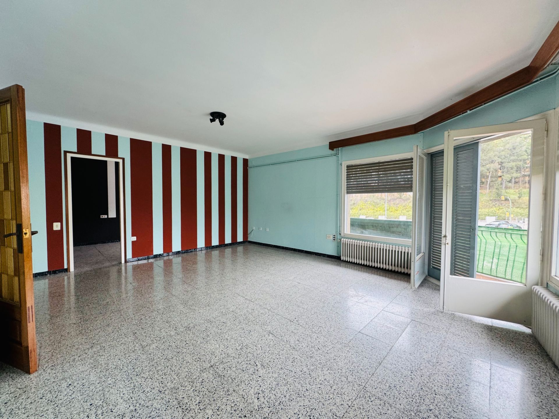 Sala d'estar de Pis en venda en Figueres amb Calefacció, Balcó i Alarma