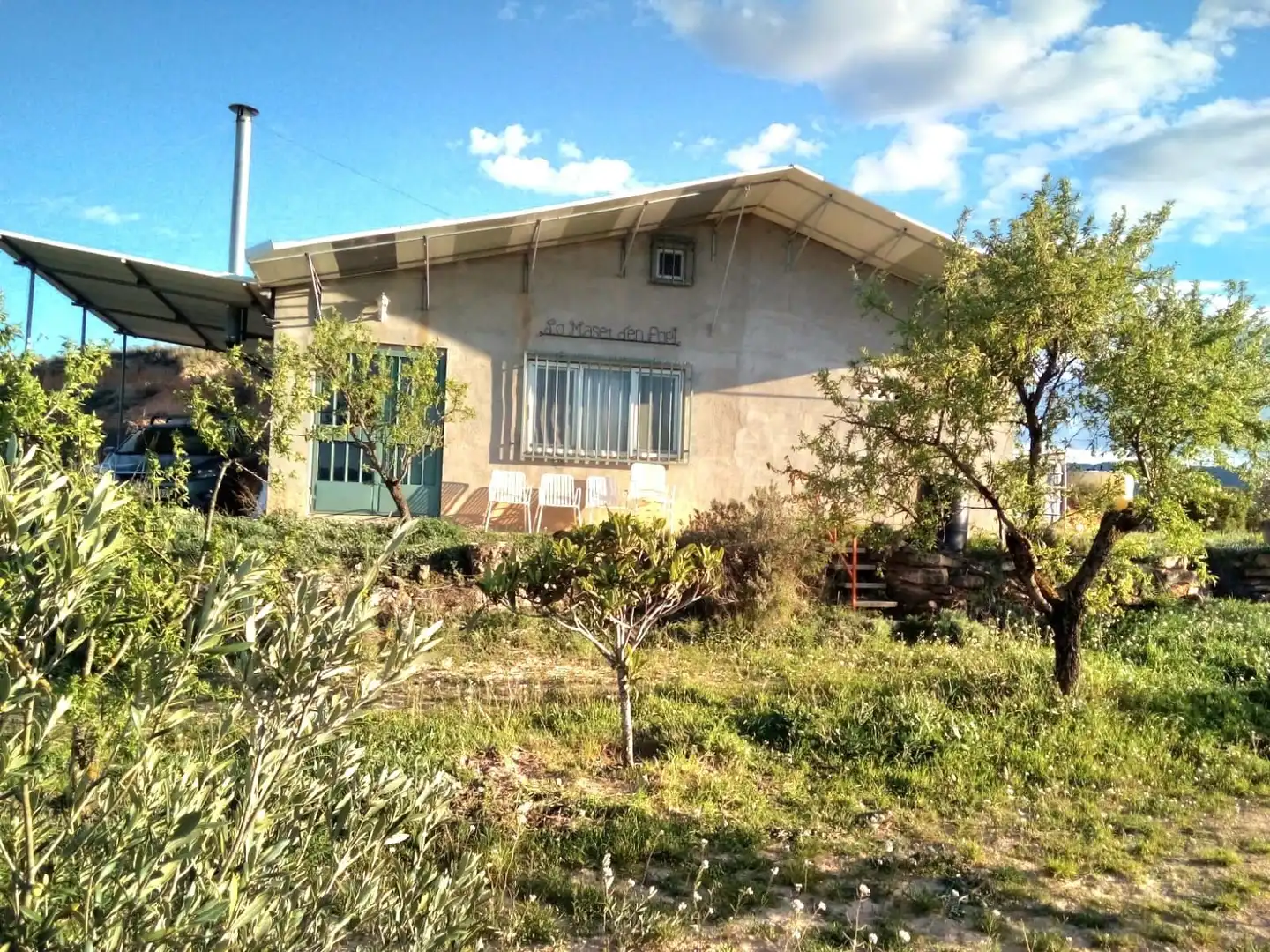 Vista exterior de Terreny en venda en Riba-roja d'Ebre