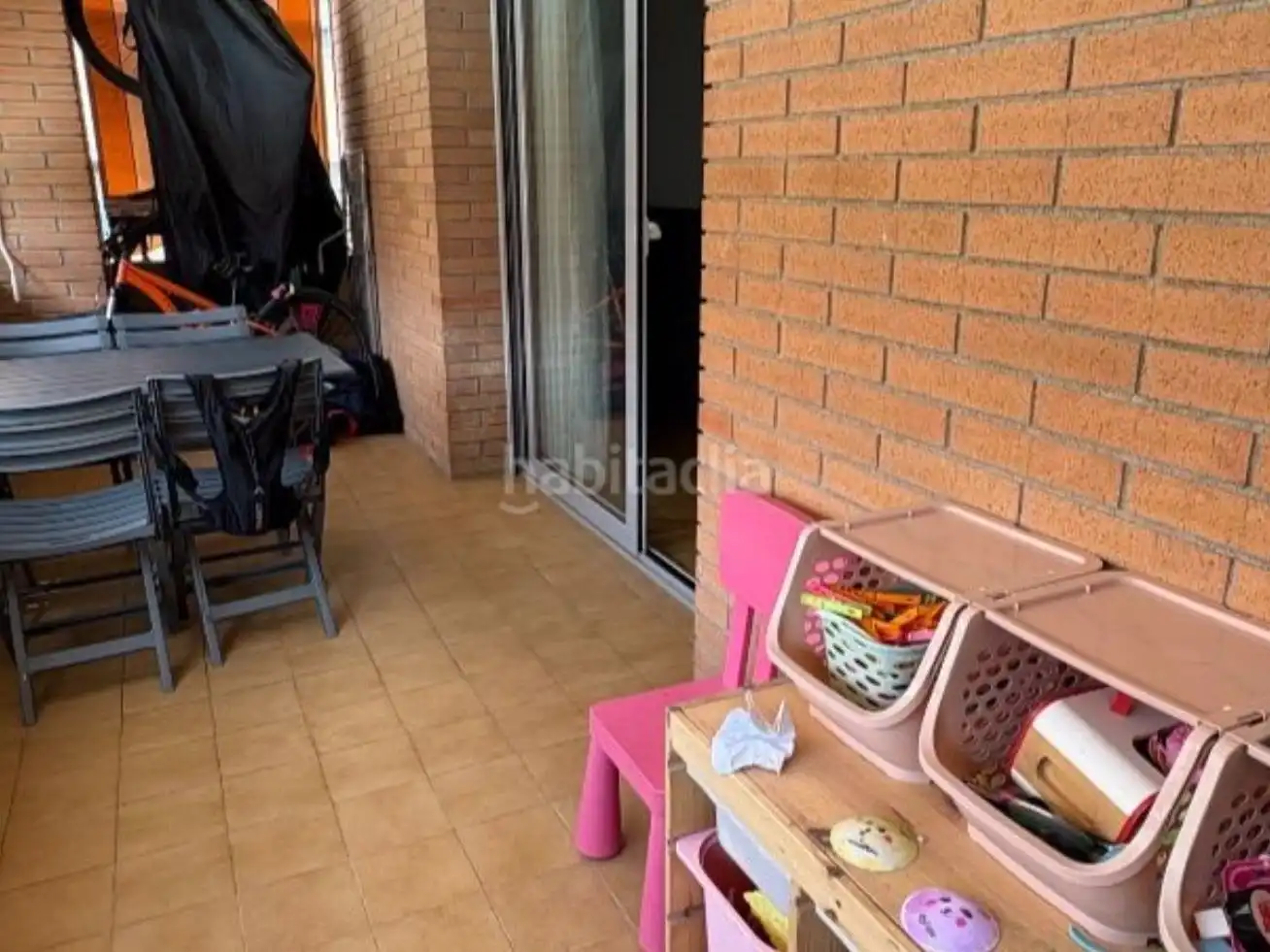 Terrasse von Wohnung zum Verkauf in Sant Boi de Llobregat mit Klimaanlage, Terrasse und Schwimmbad