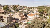 Vista exterior de Casa o xalet en venda en Sant Esteve Sesrovires amb Aire condicionat, Calefacció i Jardí privat