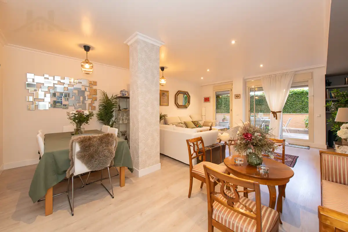 Dining room of Ground floor for sale in La Moraleja  with Air Conditioner, Heating and Private garden