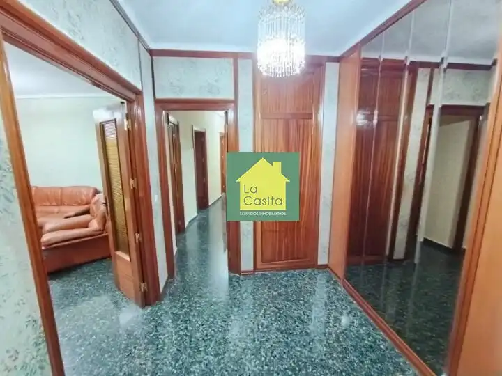 Flat with terrace for sale in Feria, imagen 4