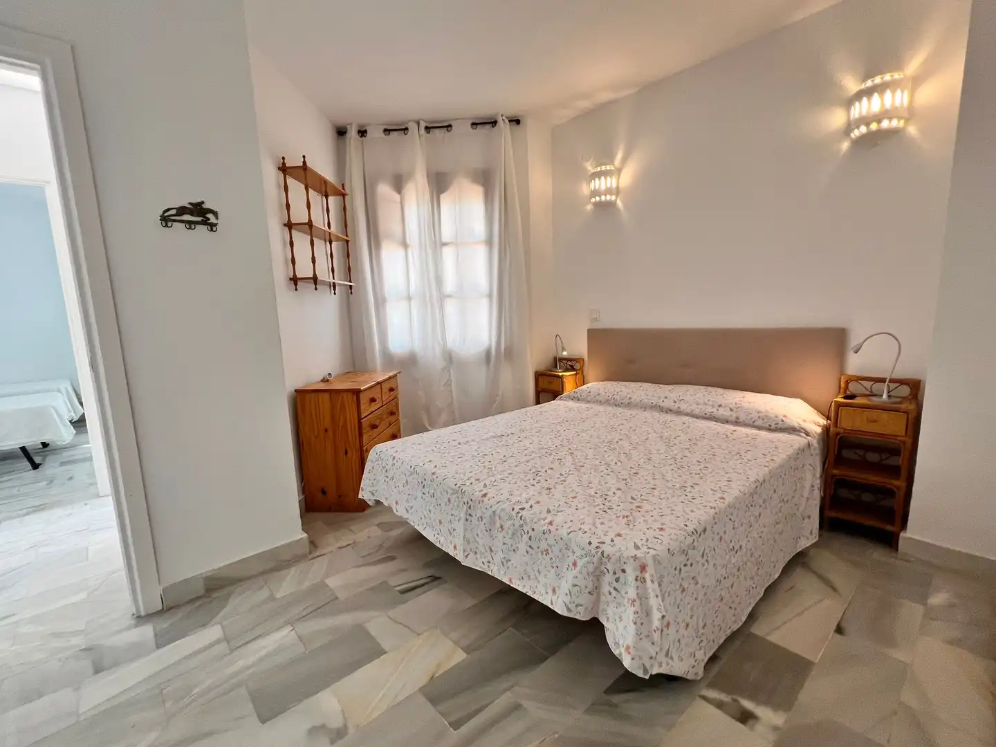 Apartamento de alquiler en Mar de Calahonda, 3, Calahonda