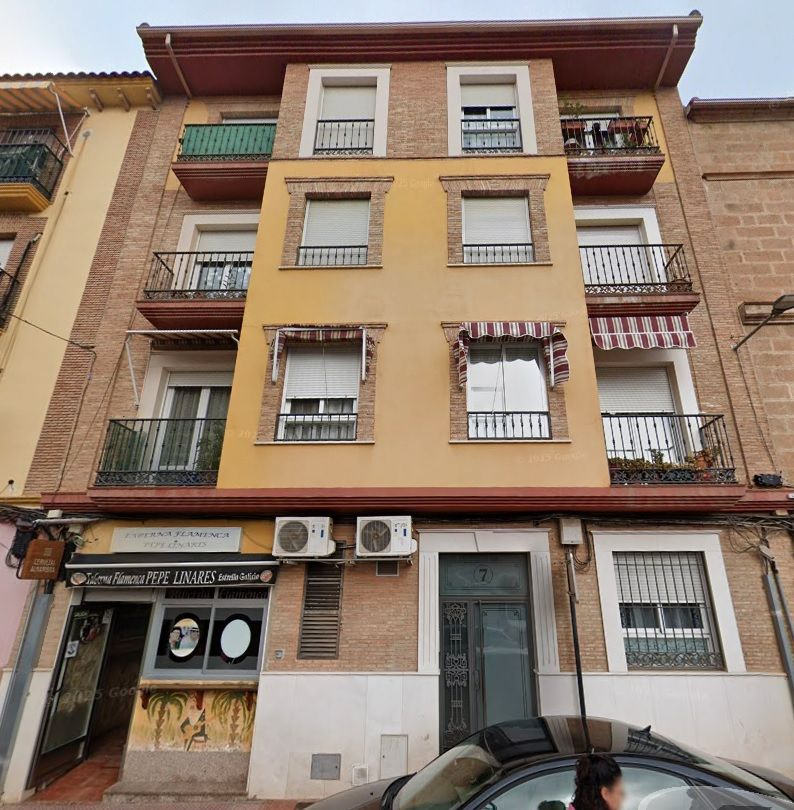 Vista exterior de Pis en venda en Linares